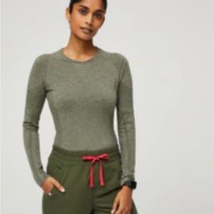 Women’s Figs Dark Olive Salta Medium